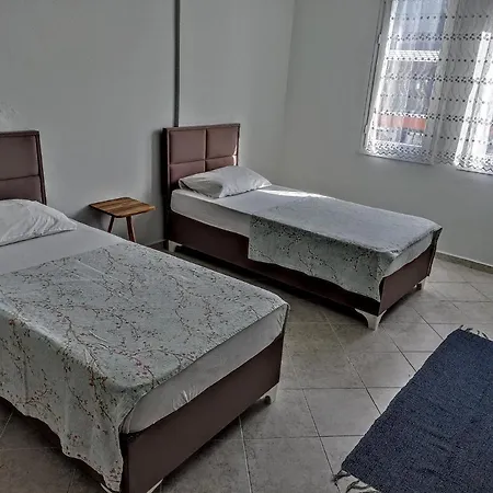 Apartman Fethiye Merkezde Ferah Ve Balkonlu 2+1 Daire
