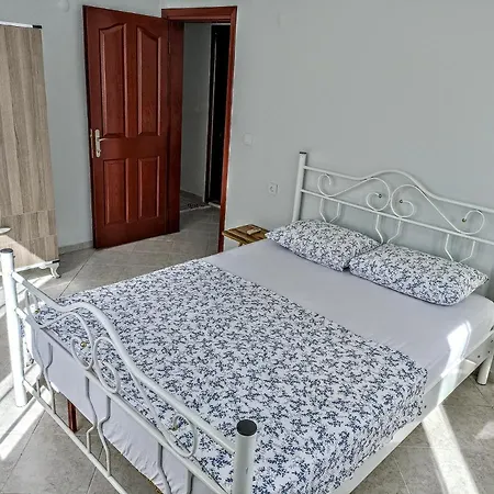 Apartmán Fethiye Merkezde Ferah Ve Balkonlu 2+1 Daire *
