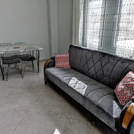 Apartmán Fethiye Merkezde Ferah Ve Balkonlu 2+1 Daire